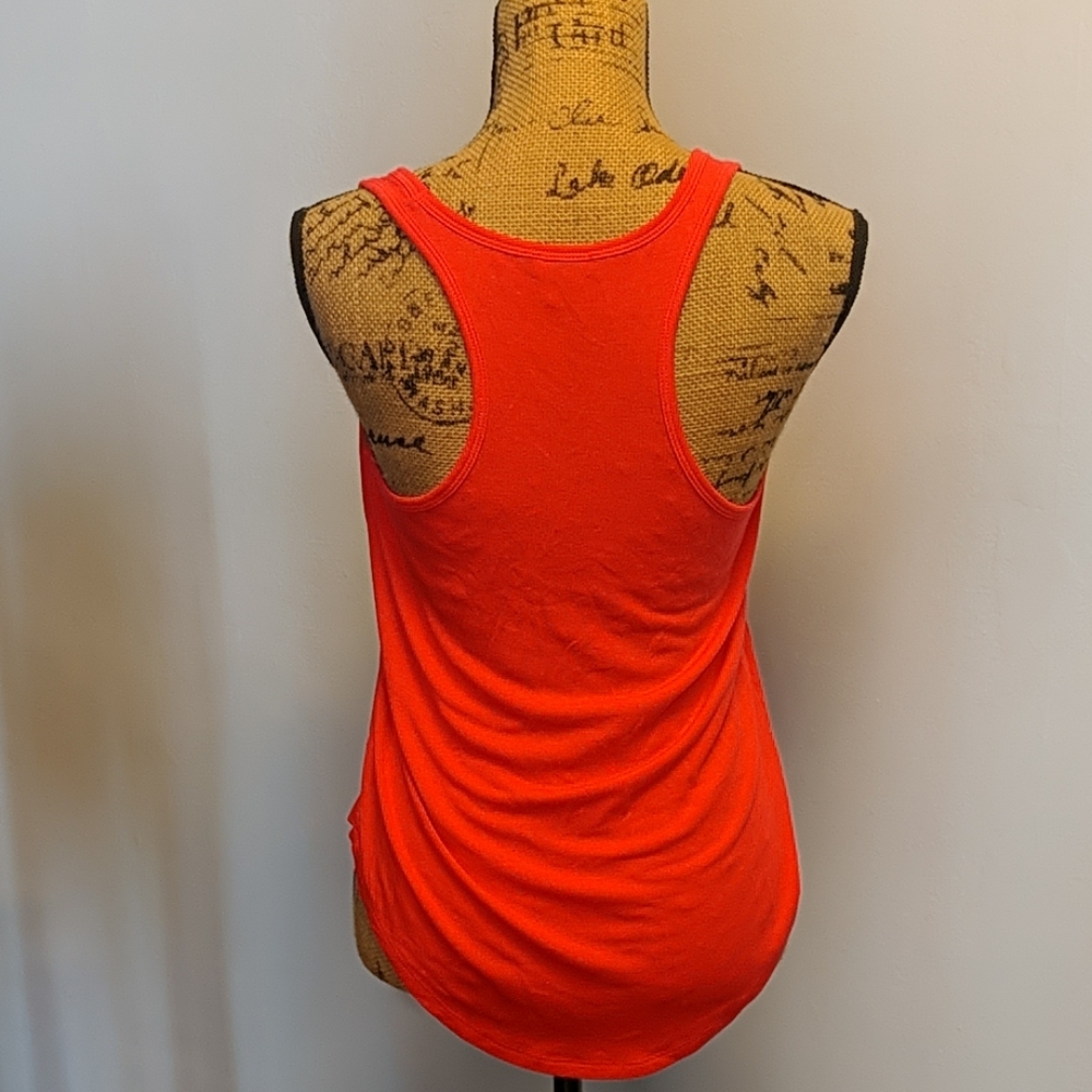 Express Tank Top - Picture 3 of 3